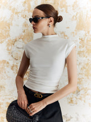 Düz Dik Yaka İnce Tişört