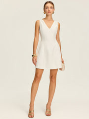 V Yaka Pileli Mini Elbise