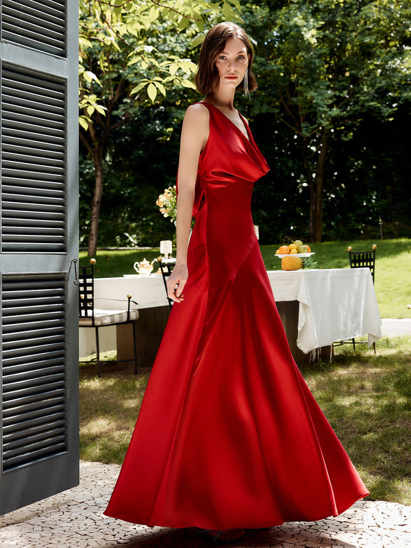 Pileli Sırtı Açık Saten Uzun Elbise