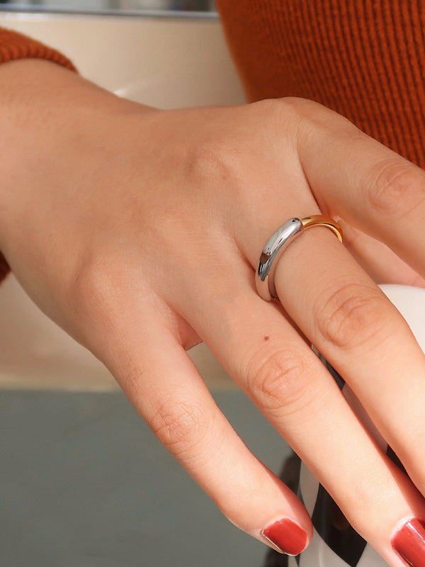 İki Renkli Parlak Halka Yüzük