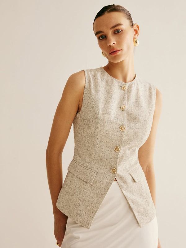 Zarif Göğüslü Kenarlı Yırtmaçlı Yelek