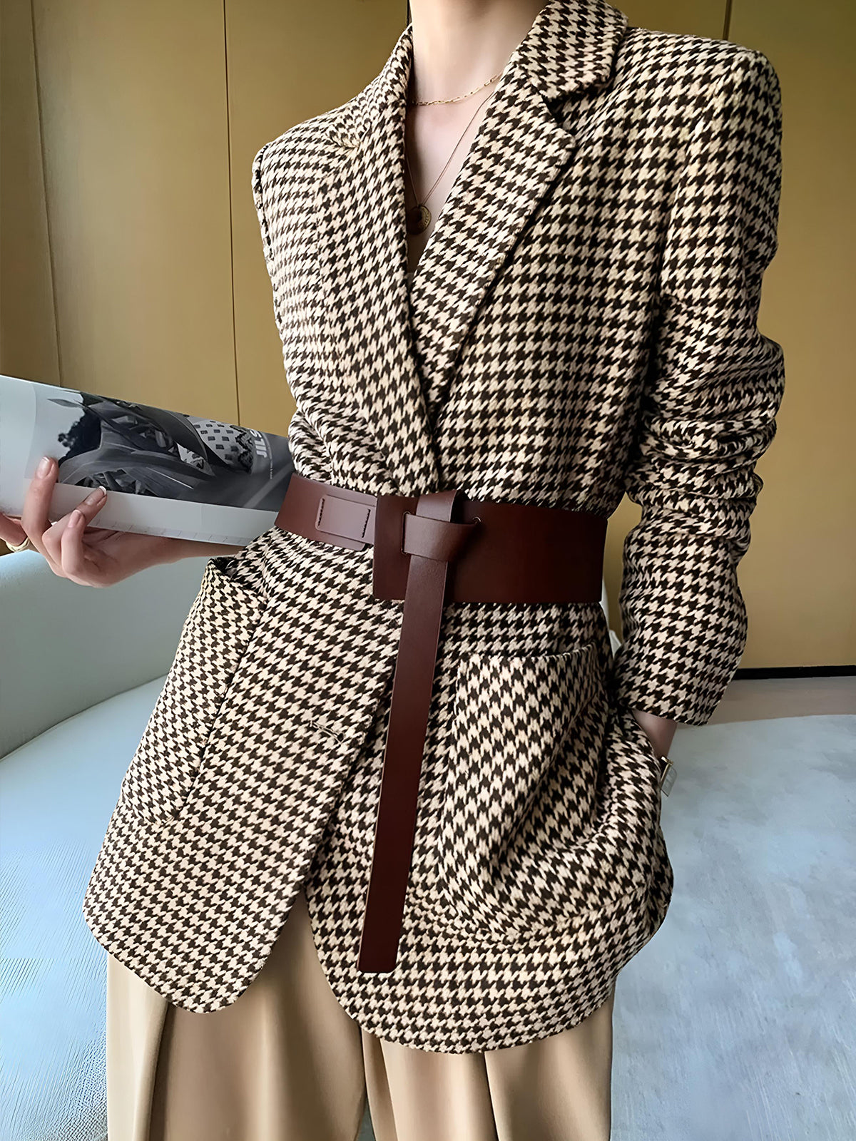 Kemerli Balık Sırtı Desenli Blazer