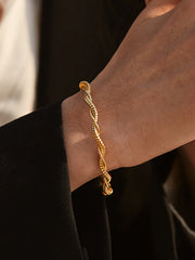 Minimalist Twist Açık Bileklik