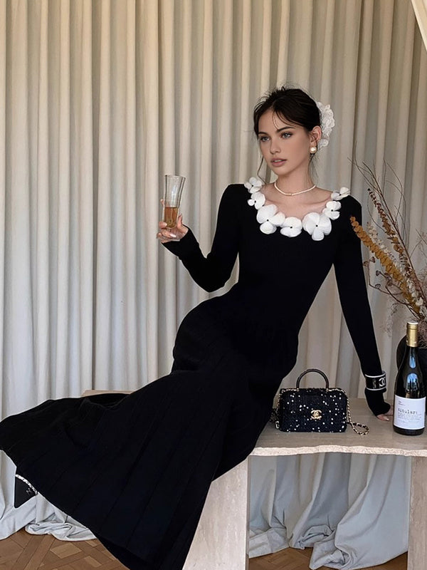 Çiçek Desenli Pileli Kazak Elbise