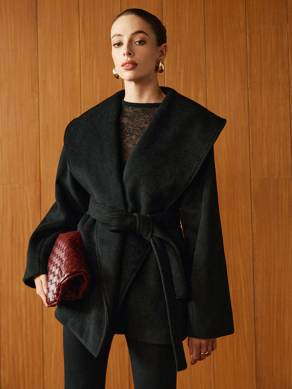 Büyük Yaka Kemerli Mont