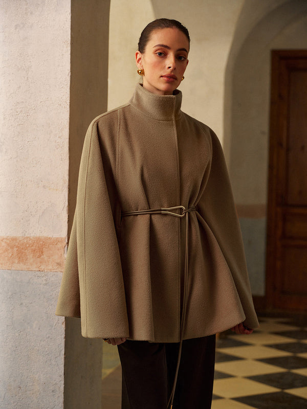 Dik Yaka Kementli Sıcak Pelerin