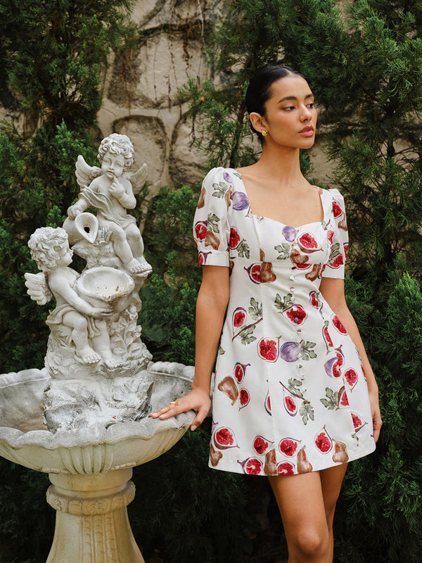 Meyve Desenli Düğmeli Önden Balon Kollu Elbise