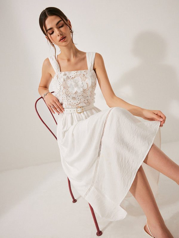 Pamuklu Çiçekli Dantel Kemerli Elbise