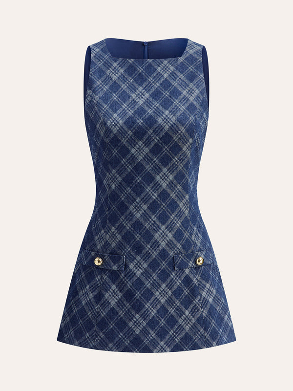 Metal Düğmeli Yuvarlak Yakalı Dekor Cepli Kot Elbise