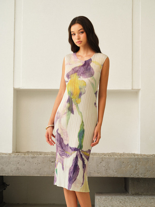 Kolsuz Çiçek Desenli Elbise