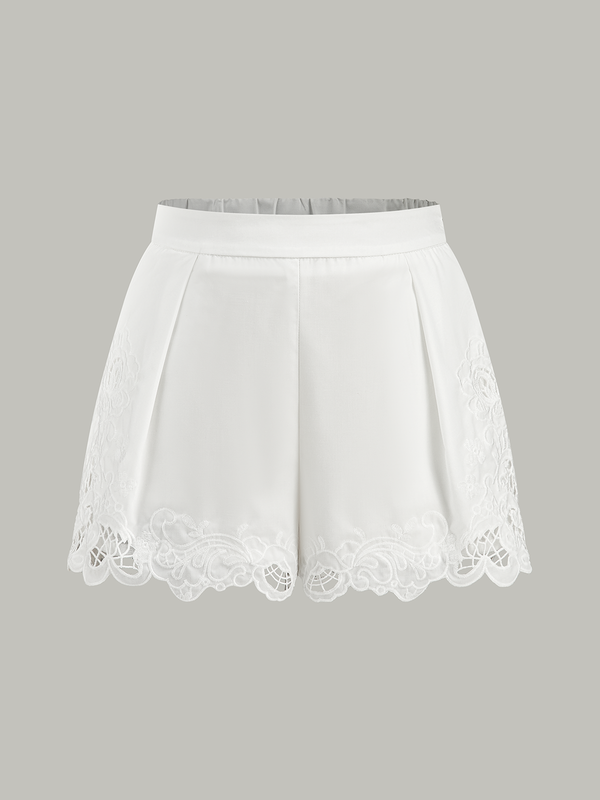 Dantel Kenarlı Orta Bel Şort