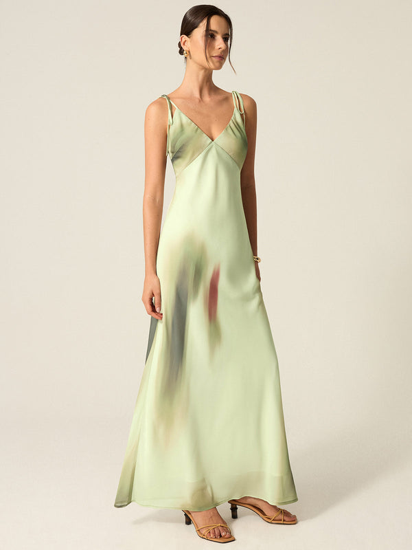 V Yaka Baskılı Uzun Elbise