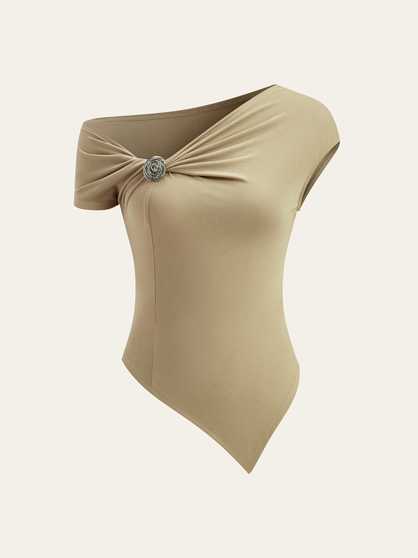 Asimetrik Omuz Açık Üst