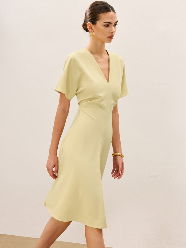 V Yaka Kısa Kollu Midi Elbise